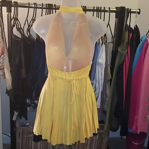Yellow Top - Picture 2 of 3